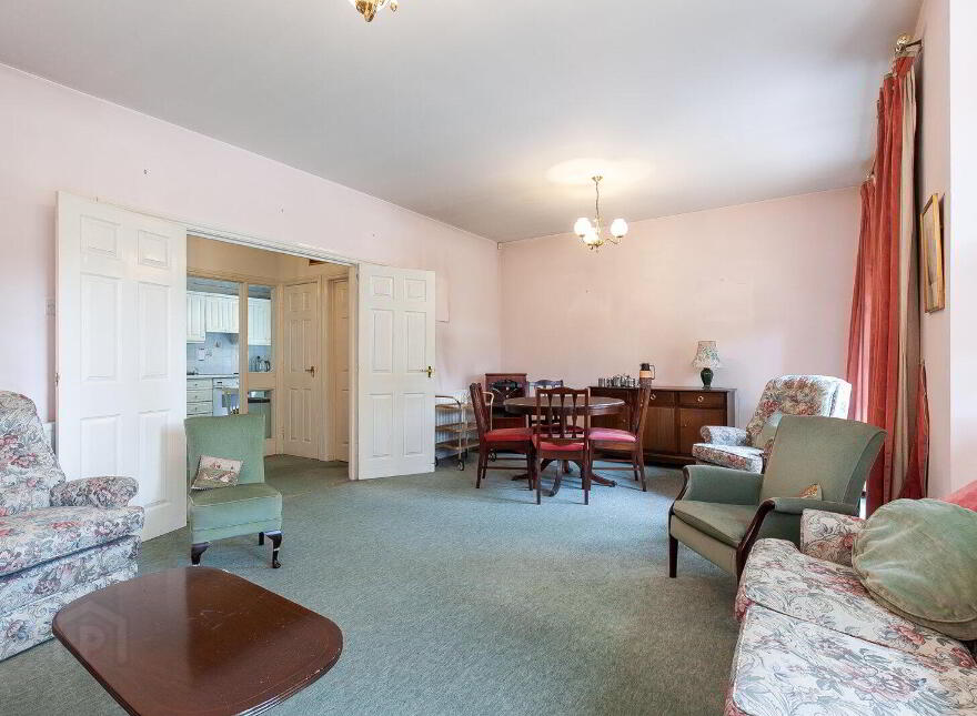 Flat 2 Marlborough Lodge, 78A Marlborough Park North, Belfast, BT9 6HJ