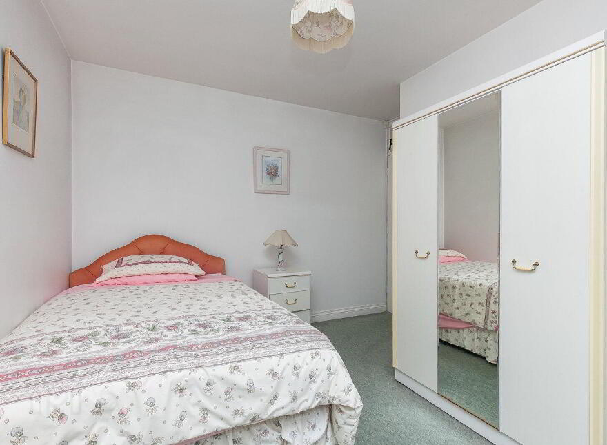 Flat 2 Marlborough Lodge, 78A Marlborough Park North, Belfast, BT9 6HJ
