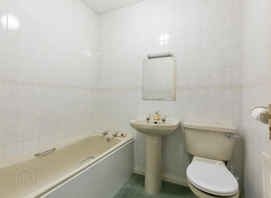 Flat 2 Marlborough Lodge, 78A Marlborough Park North, Belfast, BT9 6HJ