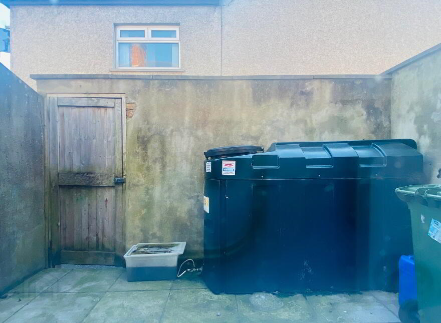 12 Holm Terrace, Dromore, BT25 1HN