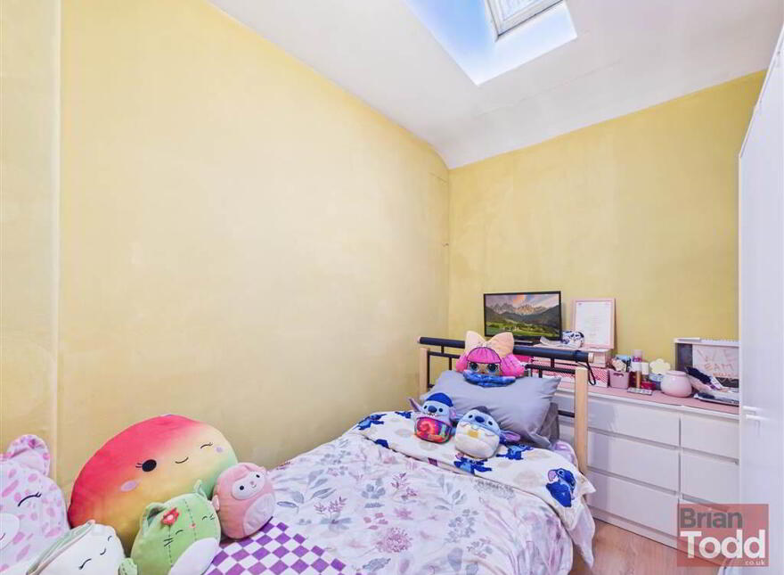 Upper Waterloo Road, Larne, BT40 1HD