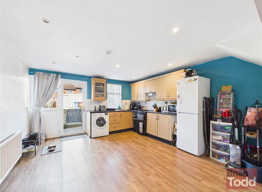 Upper Waterloo Road, Larne, BT40 1HD