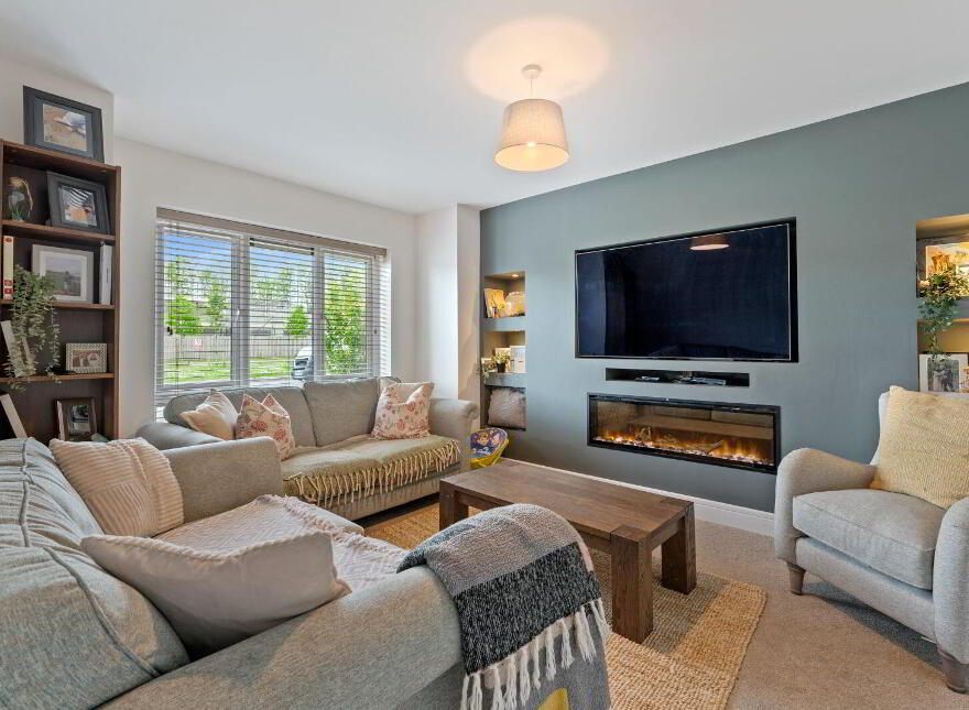 19 The Square, Elmbury, Carrigtwohill, T45C662