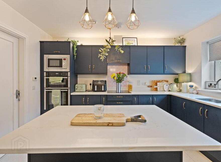 19 The Square, Elmbury, Carrigtwohill, T45C662
