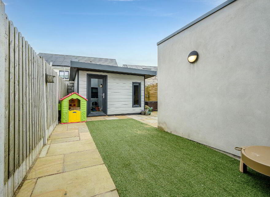 19 The Square, Elmbury, Carrigtwohill, T45C662