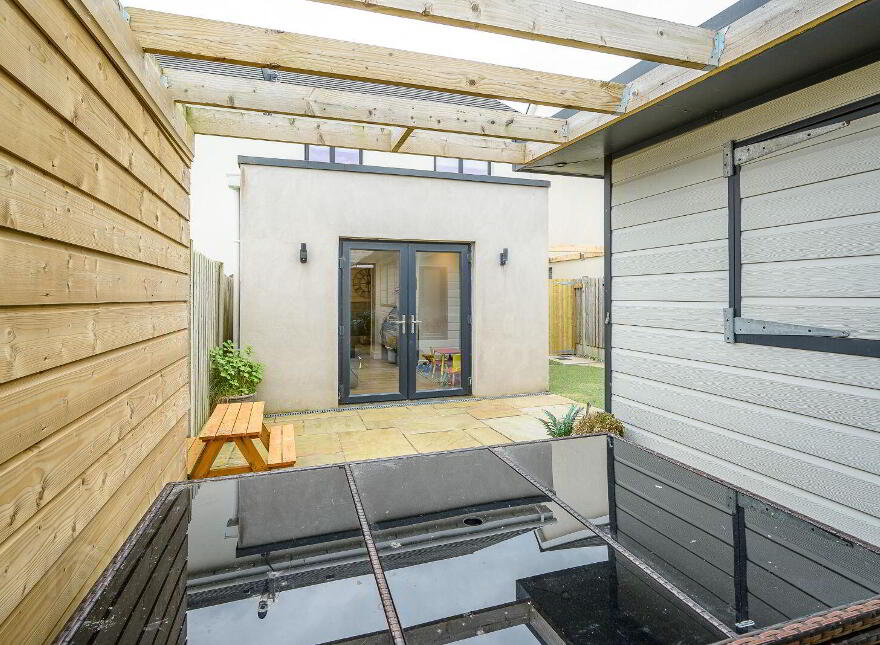 19 The Square, Elmbury, Carrigtwohill, T45C662