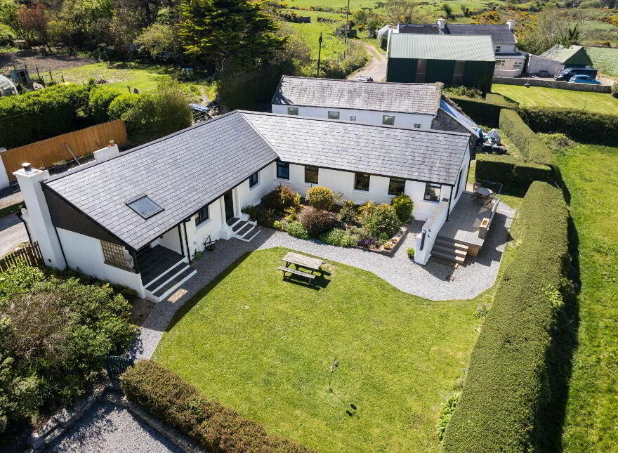 Derryfunshion Cottage, Derryfunshion, Durrus, P75CX76