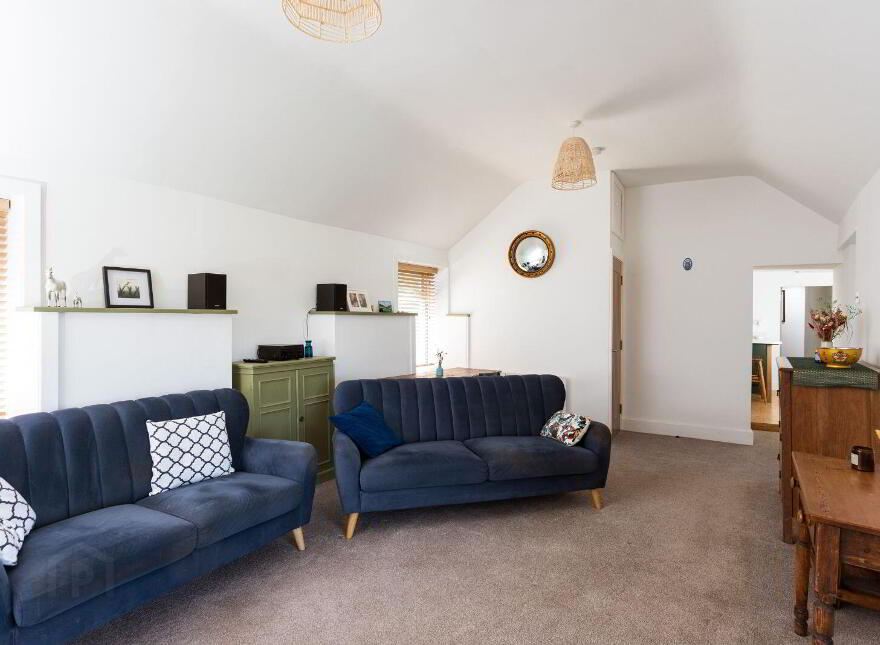 Derryfunshion Cottage, Derryfunshion, Durrus, P75CX76