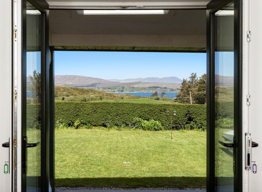 Derryfunshion Cottage, Derryfunshion, Durrus, P75CX76