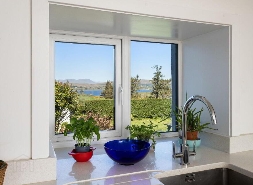 Derryfunshion Cottage, Derryfunshion, Durrus, P75CX76