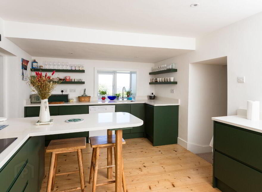 Derryfunshion Cottage, Derryfunshion, Durrus, P75CX76