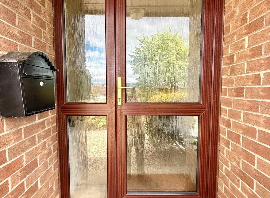 92 Cawhill Park, Waterside, L'Derry, BT47 6XX