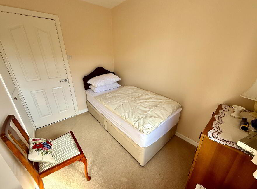 92 Cawhill Park, Waterside, L'Derry, BT47 6XX