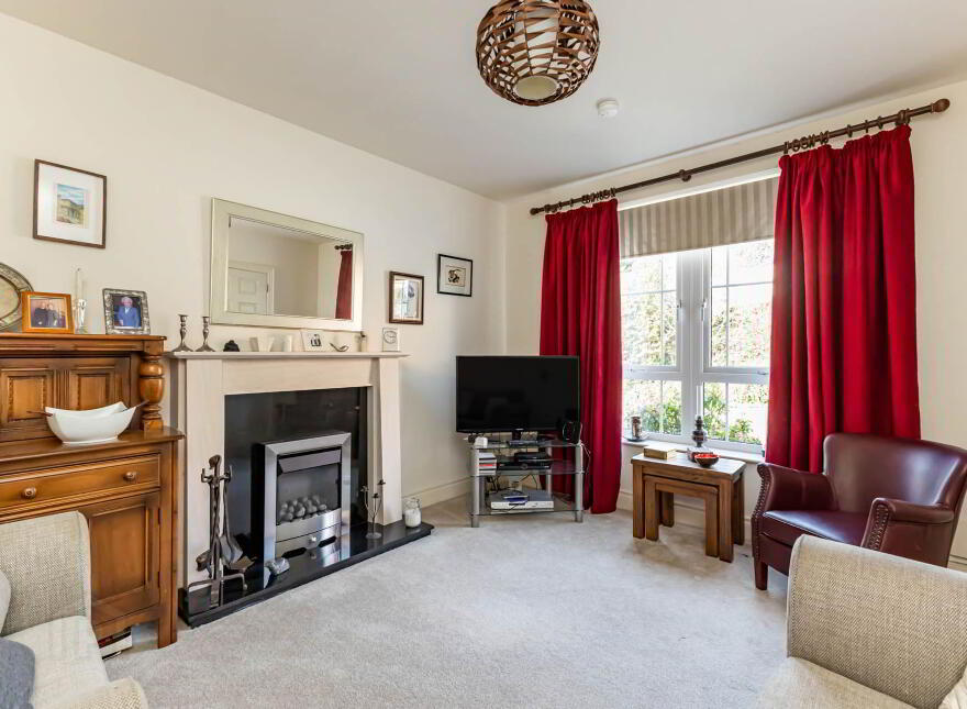 8 Sir Richard Wallace View, Lisburn, BT28 3NY
