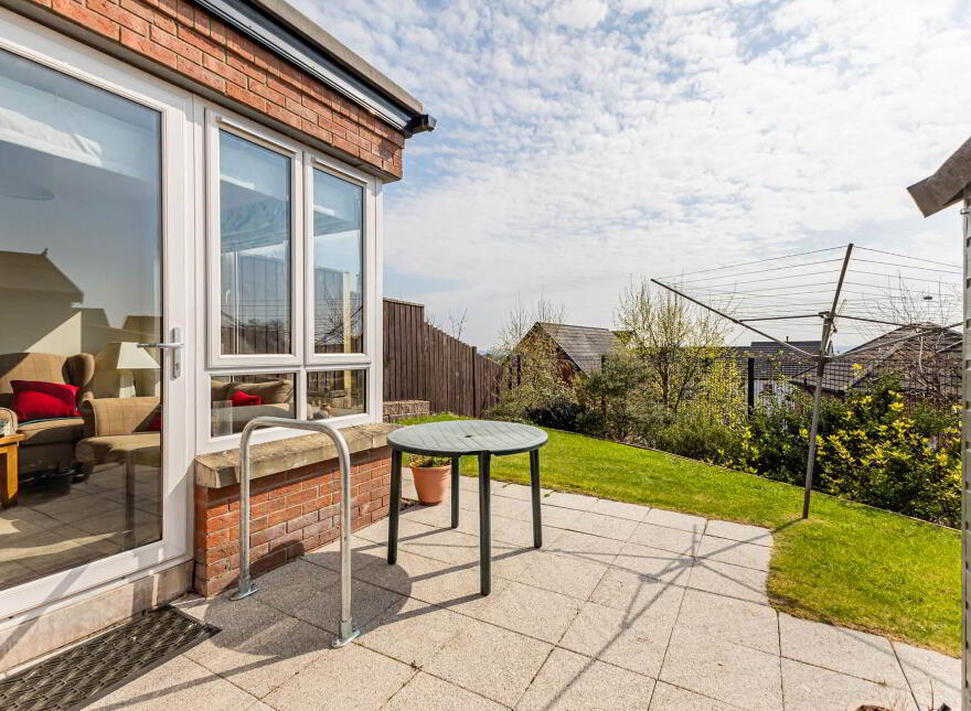8 Sir Richard Wallace View, Lisburn, BT28 3NY
