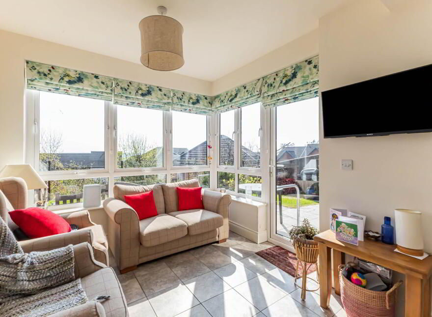 8 Sir Richard Wallace View, Lisburn, BT28 3NY