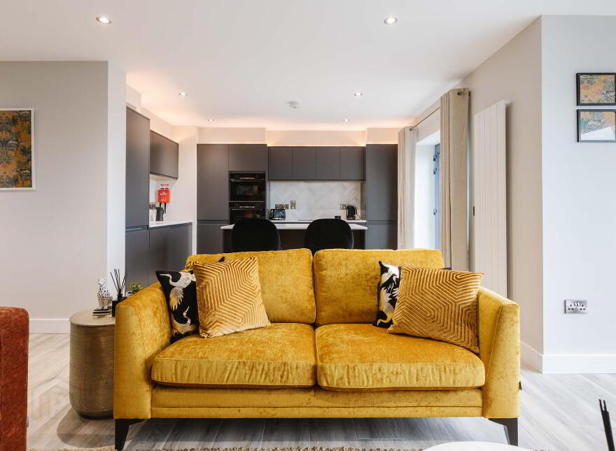 Apt 1, 7 Pier West, Kerr Street, Portrush, BT56 8DG