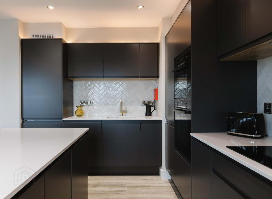 Apt 1, 7 Pier West, Kerr Street, Portrush, BT56 8DG