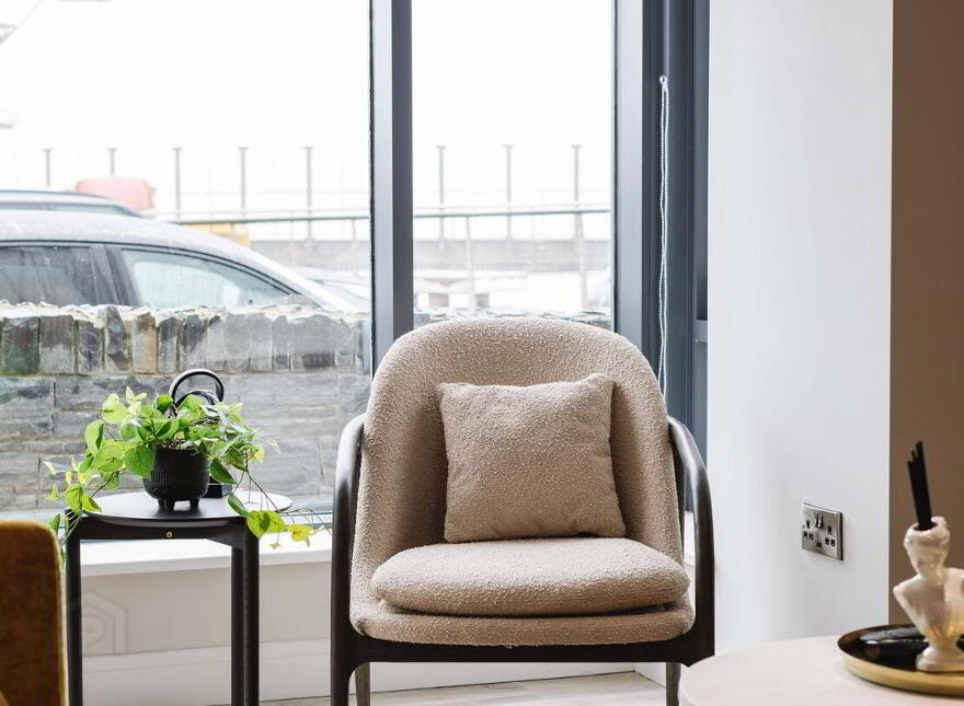 Apt 1, 7 Pier West, Kerr Street, Portrush, BT56 8DG