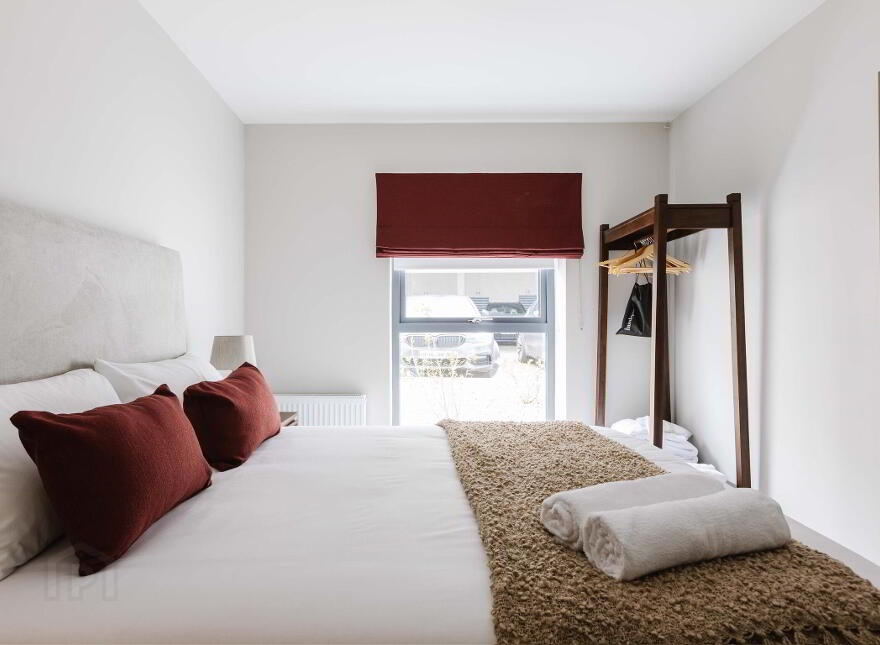 Apt 1, 7 Pier West, Kerr Street, Portrush, BT56 8DG