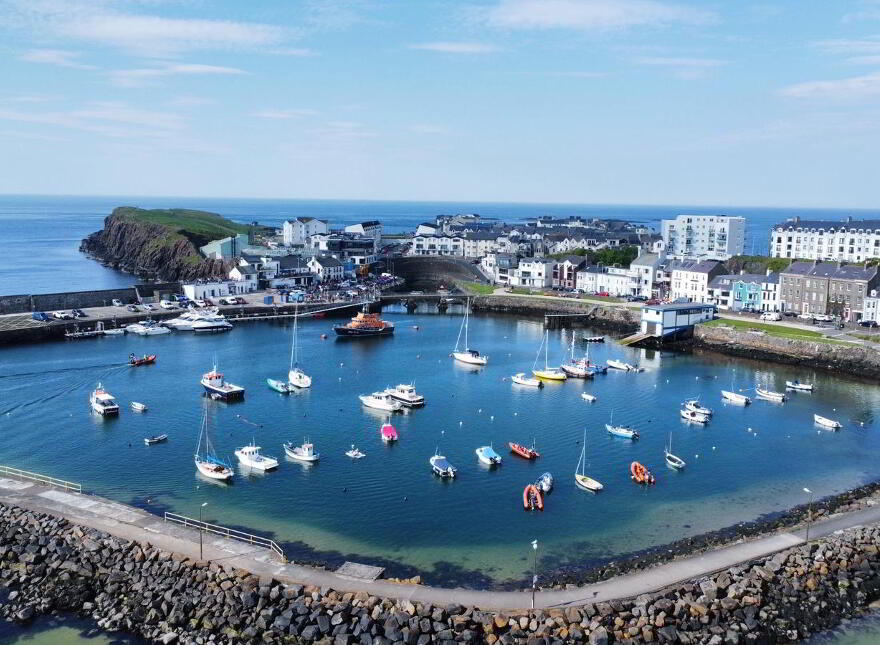 Apt 1, 7 Pier West, Kerr Street, Portrush, BT56 8DG