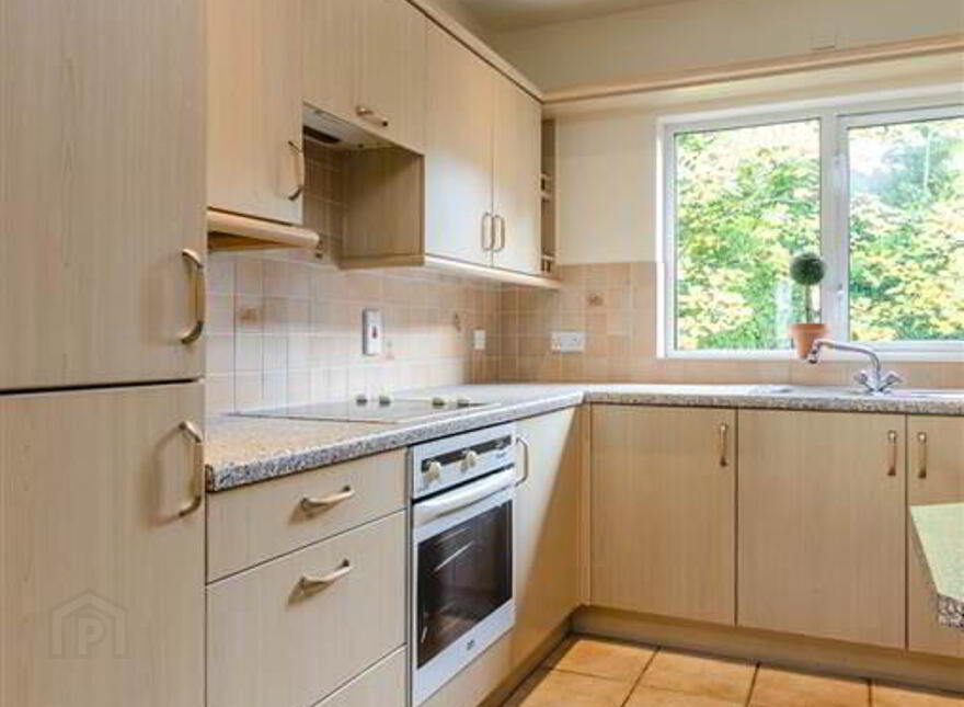 2 Glenburn Ford, Dunmurry, Belfast, BT17 9BF