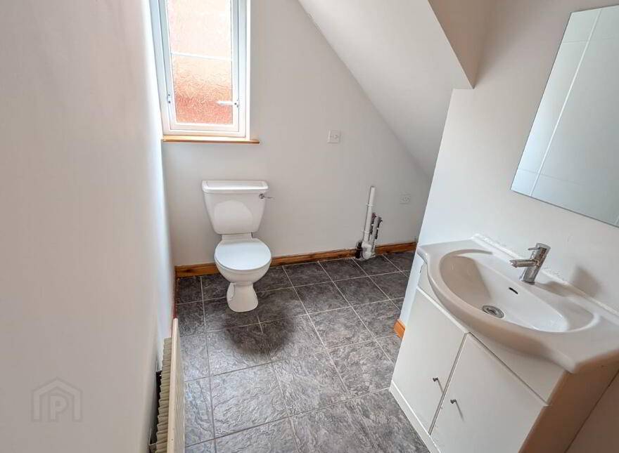 10 Greenvale Grove, Antrim, BT41 1SW