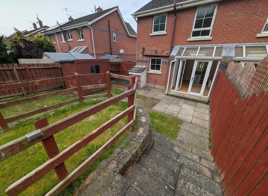 10 Greenvale Grove, Antrim, BT41 1SW
