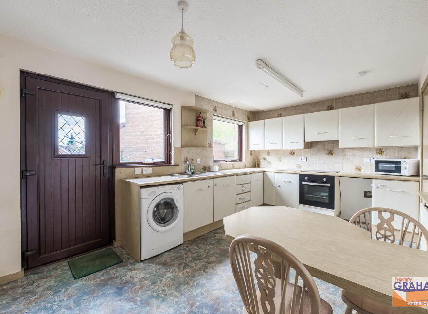 53 Hilden Court, Lisburn, BT27 4YL