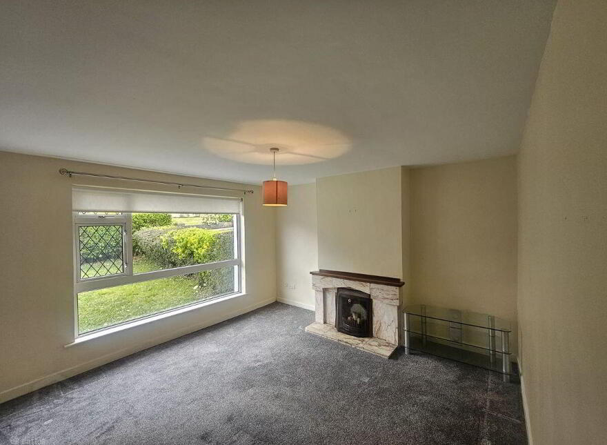 27 Elm Drive, Douglas, T12E6N3