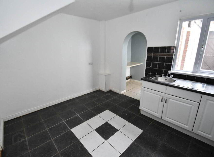 66 Amcomri Street, Falls Road, Belfast, BT12 7ND