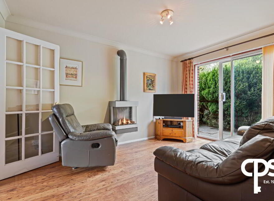21 Beechwood Grove, Belfast, BT8 7UR