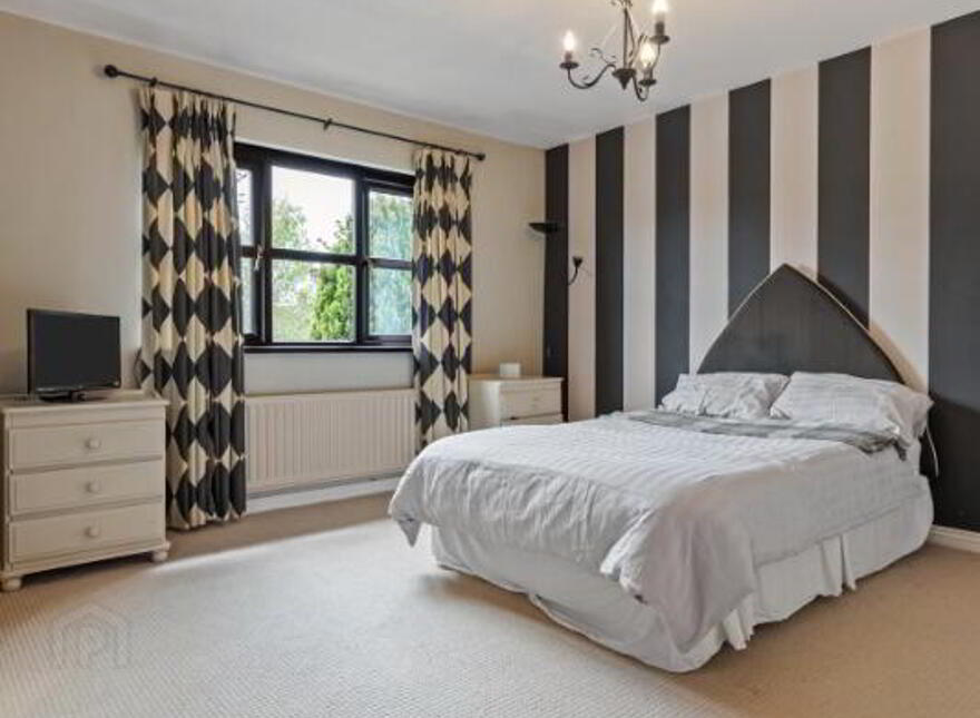 21 Beechwood Grove, Belfast, BT8 7UR