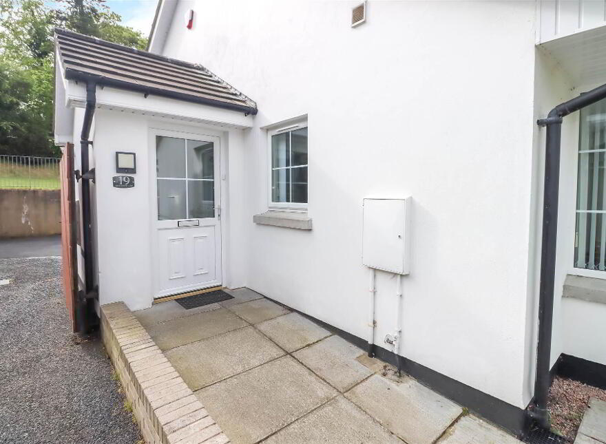 19 Millmount Lane, Dundonald, Belfast, BT16 1WN