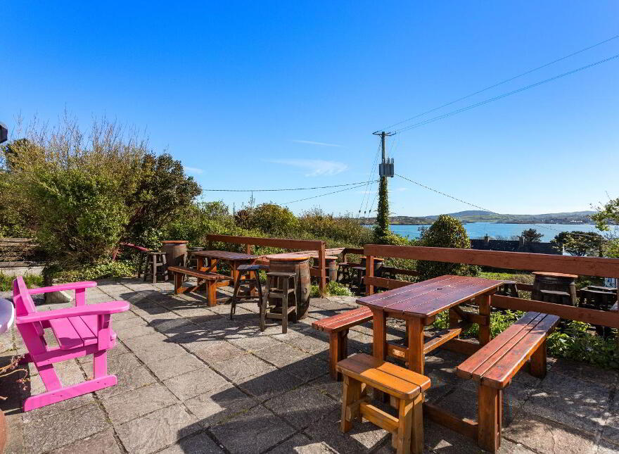 Jolly Roger, Farranacoush, Sherkin Island, P81Y635