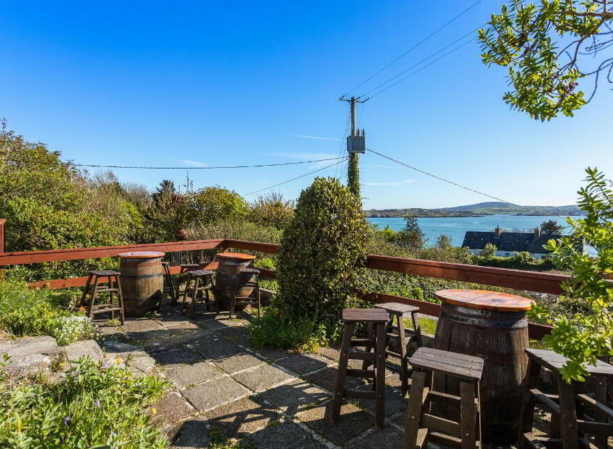 Jolly Roger, Farranacoush, Sherkin Island, P81Y635