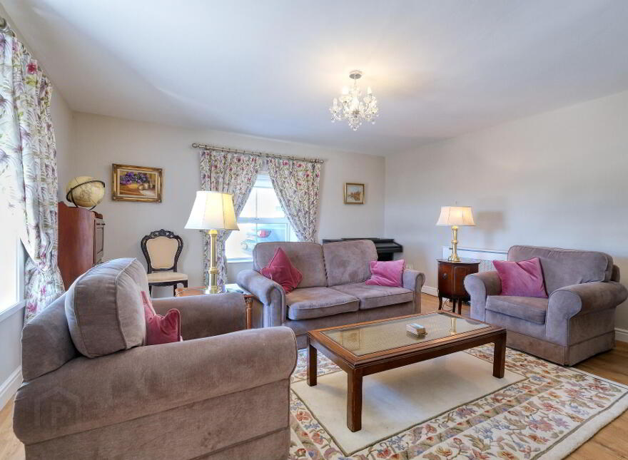 Berry Lodge, Elfeet, Newtowncashel, N39PV29