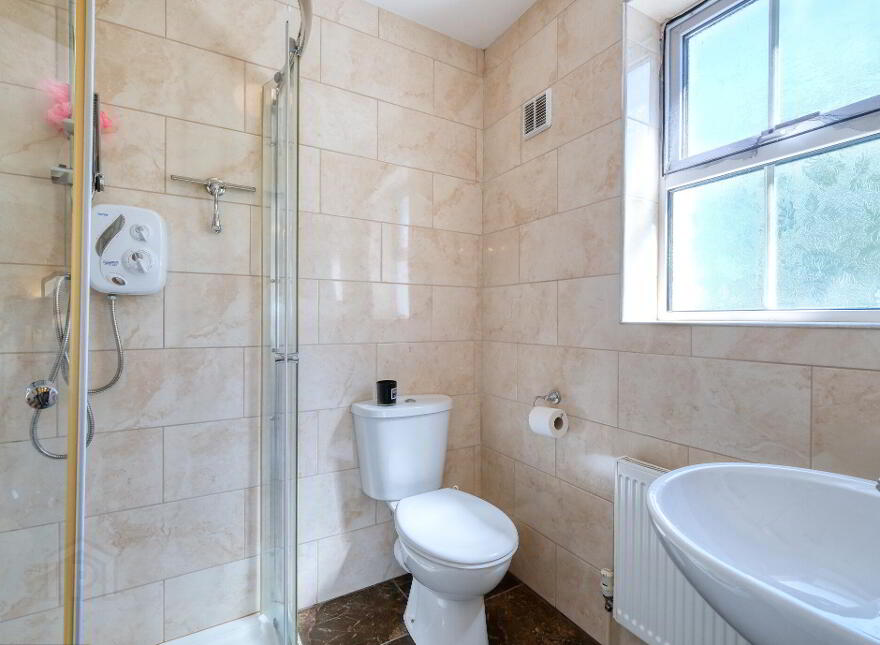 Berry Lodge, Elfeet, Newtowncashel, N39PV29