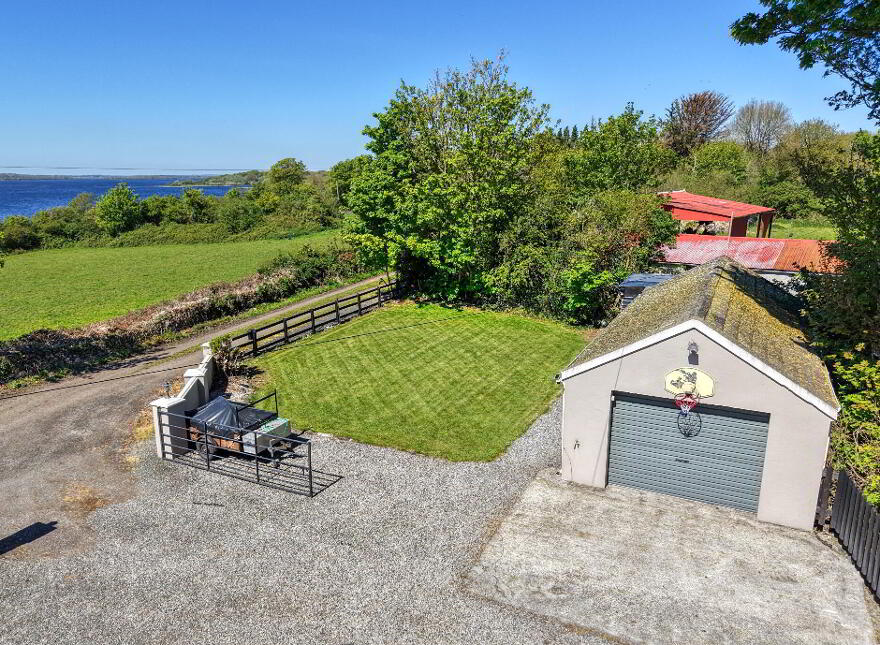 Berry Lodge, Elfeet, Newtowncashel, N39PV29
