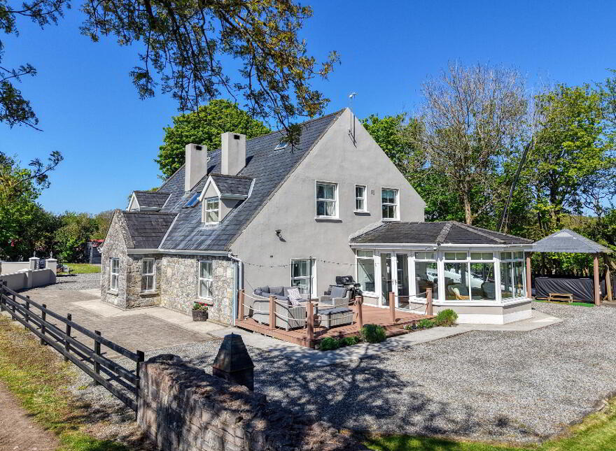 Berry Lodge, Elfeet, Newtowncashel, N39PV29