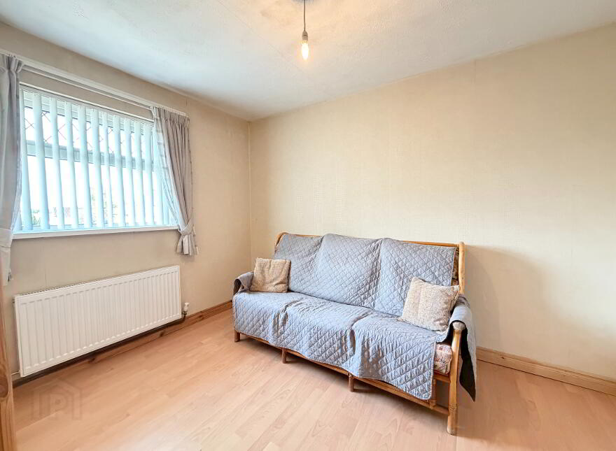 33 Ard-Na-Maine, Cullybackey, Ballymena, BT42 1BY