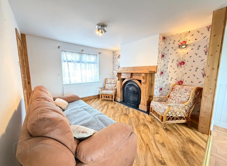 33 Ard-Na-Maine, Cullybackey, Ballymena, BT42 1BY
