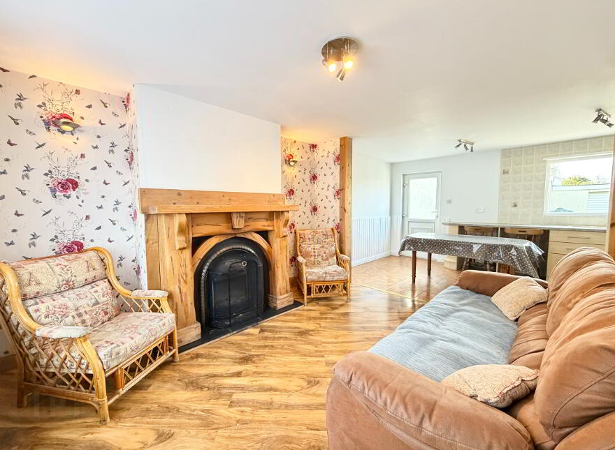 33 Ard-Na-Maine, Cullybackey, Ballymena, BT42 1BY