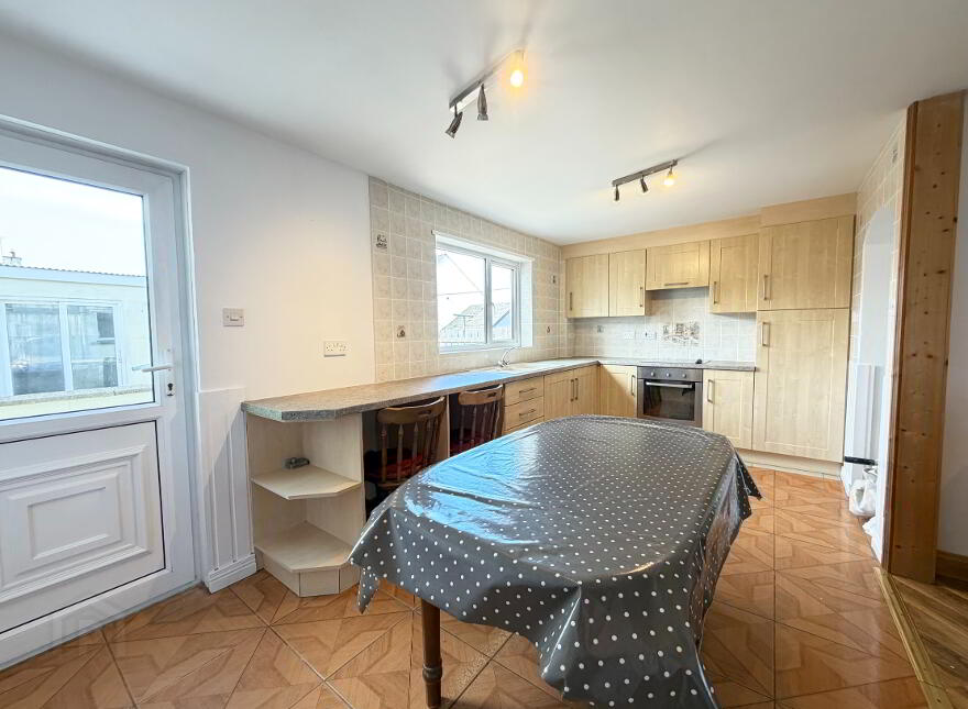 33 Ard-Na-Maine, Cullybackey, Ballymena, BT42 1BY