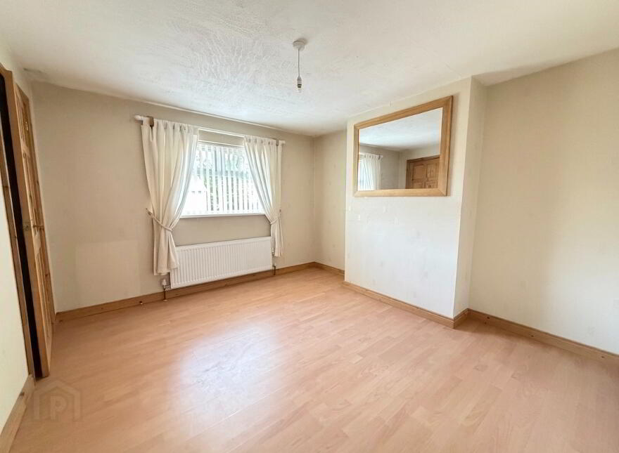 33 Ard-Na-Maine, Cullybackey, Ballymena, BT42 1BY