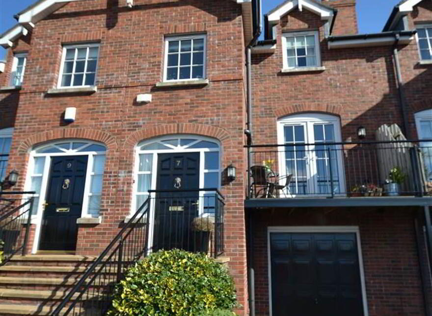 7 Priory Park, Off Bangor Road, Holywood, BT18 0LG