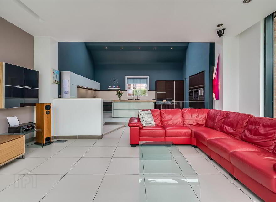 3 Malone Park Central, Belfast, BT9 6NP
