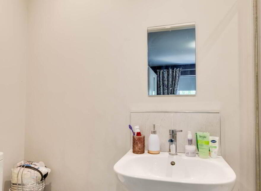 5 Beechwood, Lisnaskea, Enniskillen, BT92 0LQ