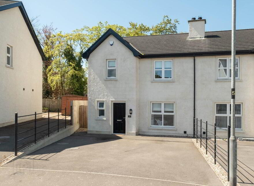 5 Beechwood, Lisnaskea, Enniskillen, BT92 0LQ