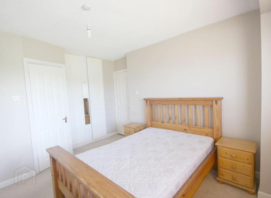 The Cedars, Hophill, Tullamore, R35HN27